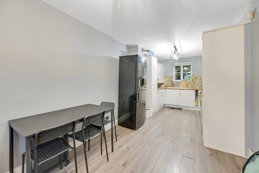 Property photo 2 of 9 Gallery