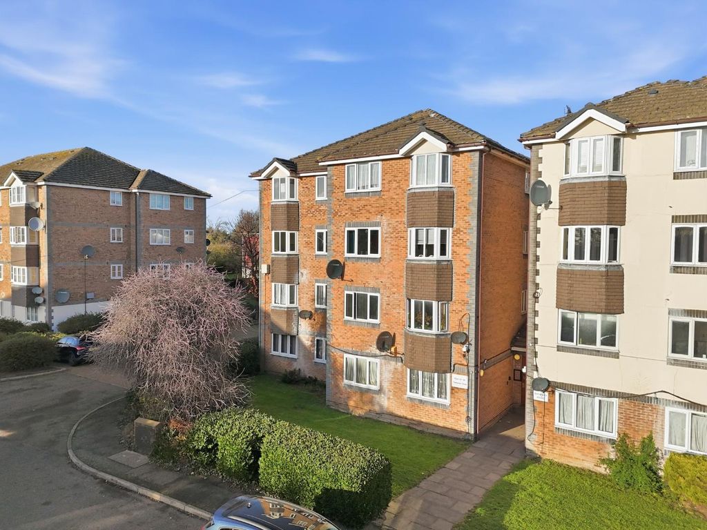 Property photo 1 of 8 001_Dji_20251128135800_0140_D.Jpg