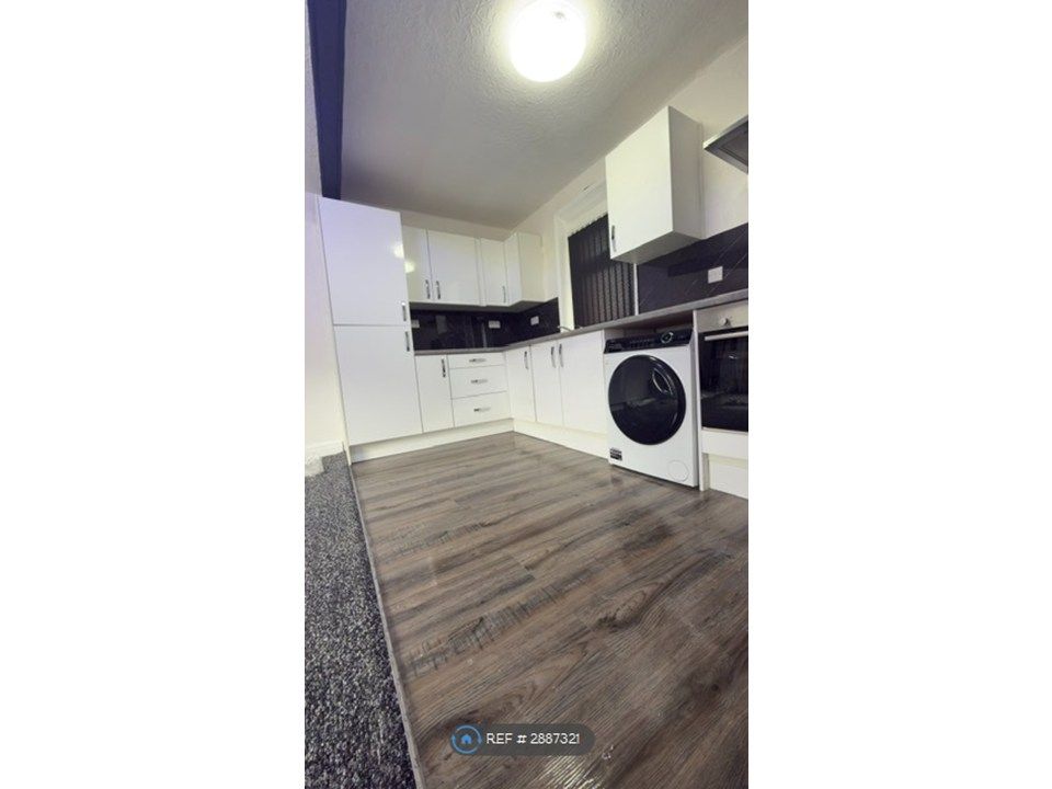 Property photo 2 of 15 New Kitchen
