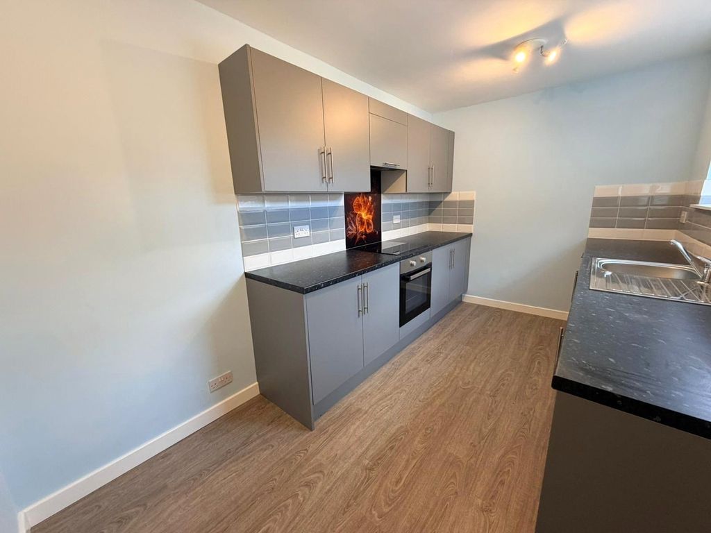 Property photo 3 of 10 Picture No. 03