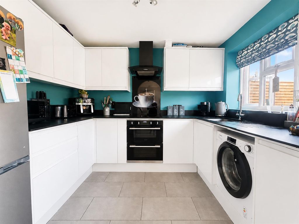 Property photo 3 of 11 69c2E69B-Ea47-4c22-97Fa-39Bcc2B74Fd5.Png