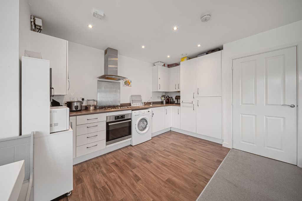 Property photo 3 of 14 4145939