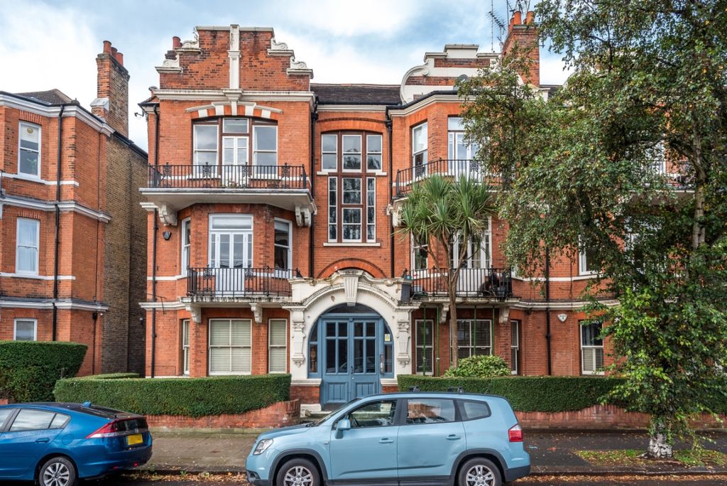 Property photo 1 of 6 780456 (1)