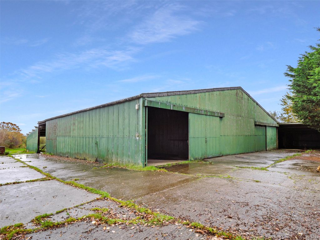 Property photo 3 of 27 Picture No. 33