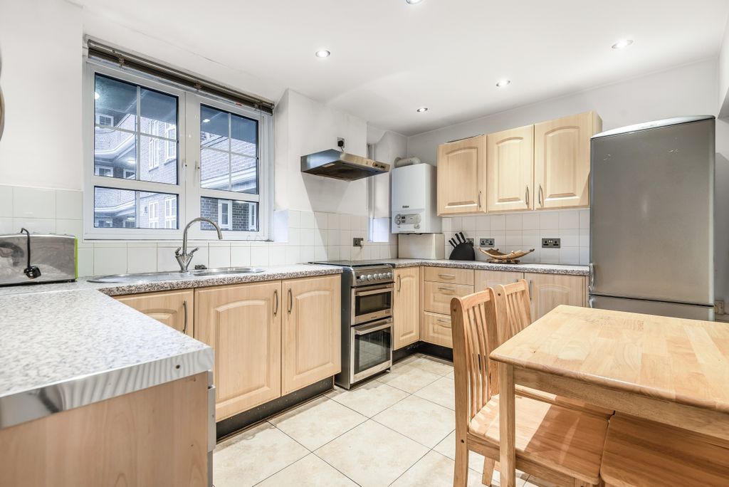 Property photo 2 of 7 653420 (2)