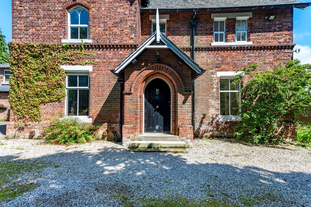 Property photo 3 of 55