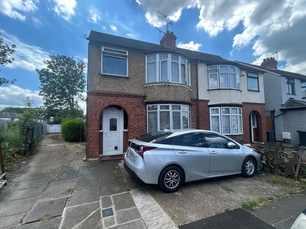 Property photo 1 of 6