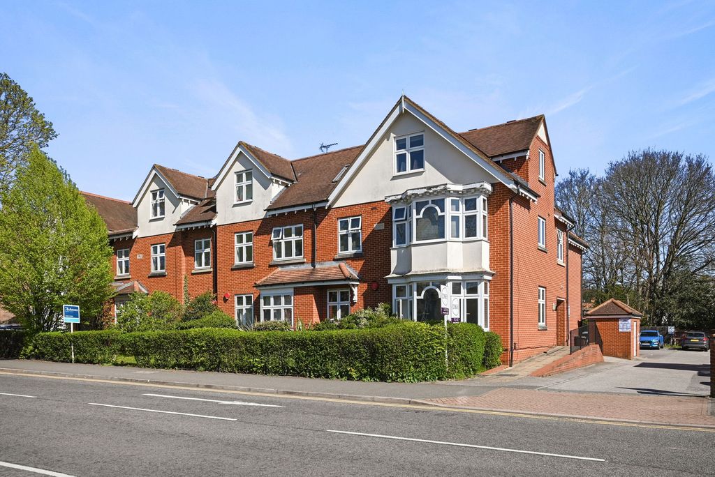 Property photo 1 of 11 External