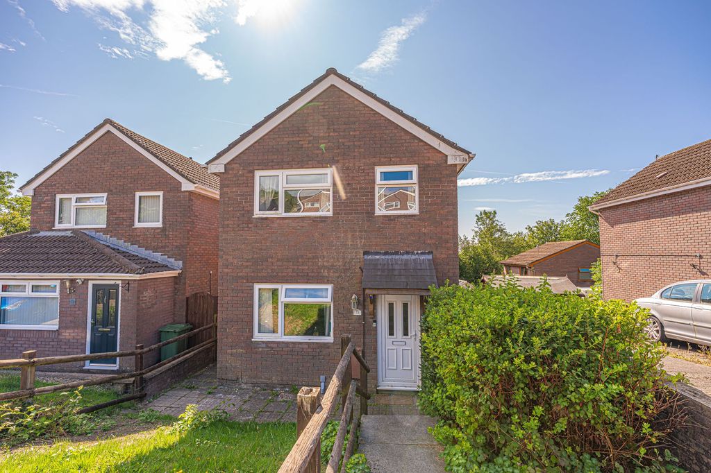 Property photo 1 of 34
