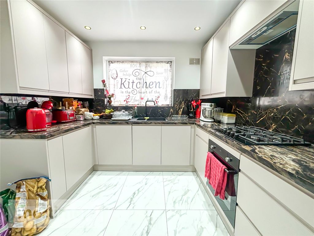 Property photo 2 of 13 Kitchen