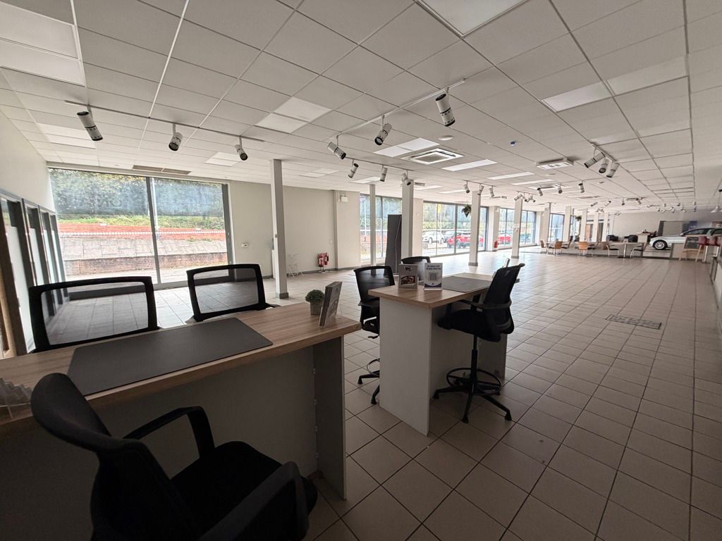 Property photo 2 of 9 Photo 4