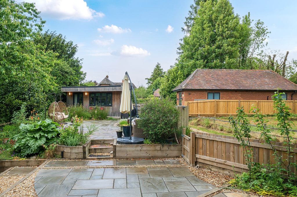 Property photo 2 of 26