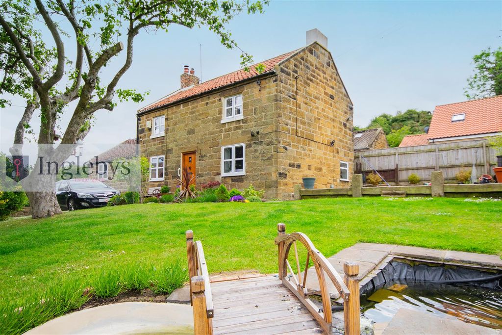 Property photo 1 of 27