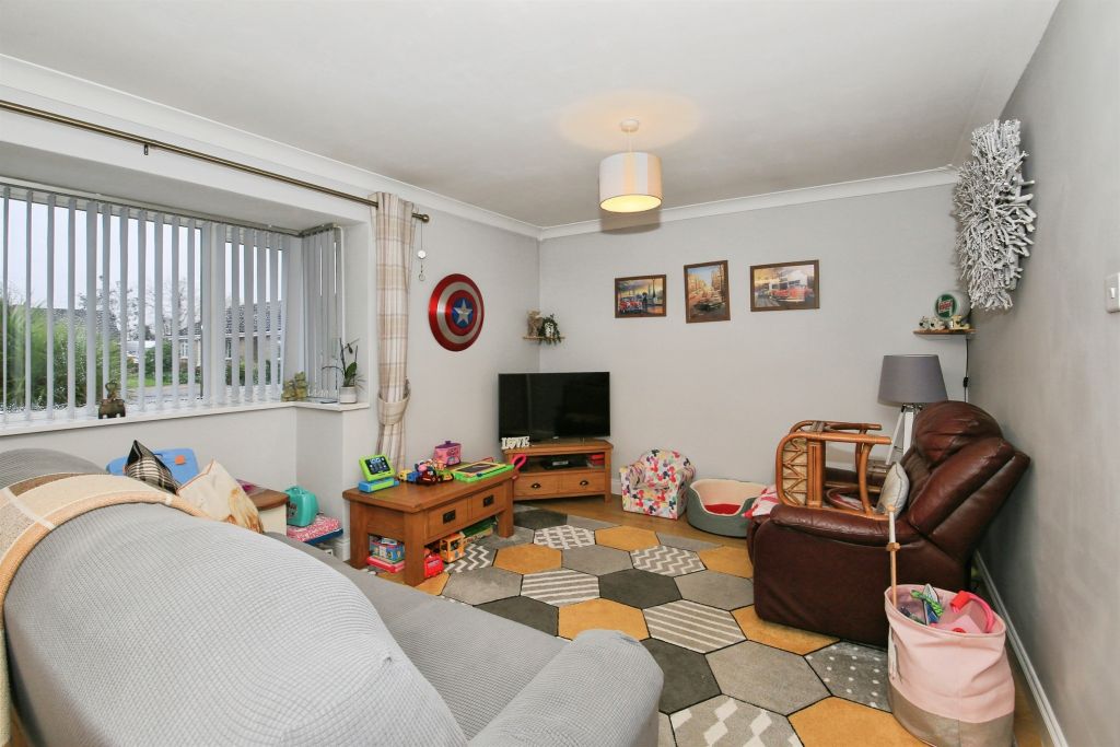 Property photo 2 of 14