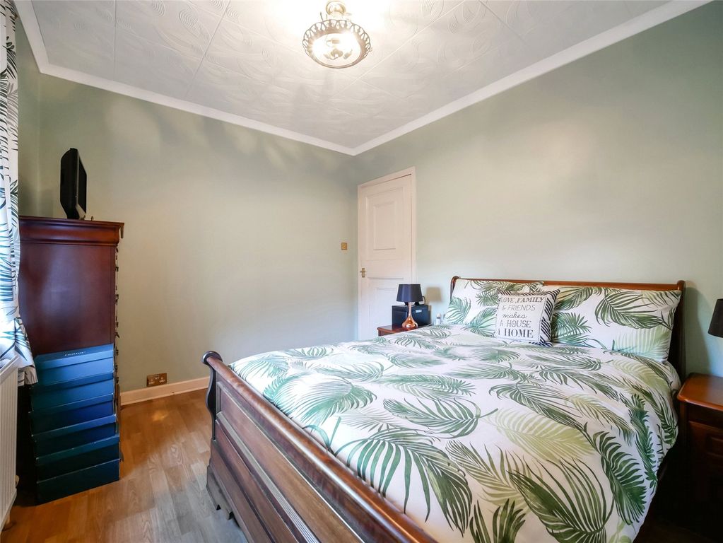 Property photo 3 of 15 Picture No. 17