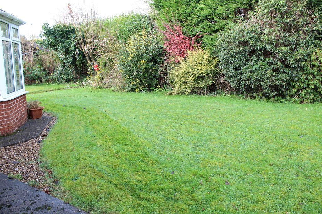 Property photo 2 of 12 Outside