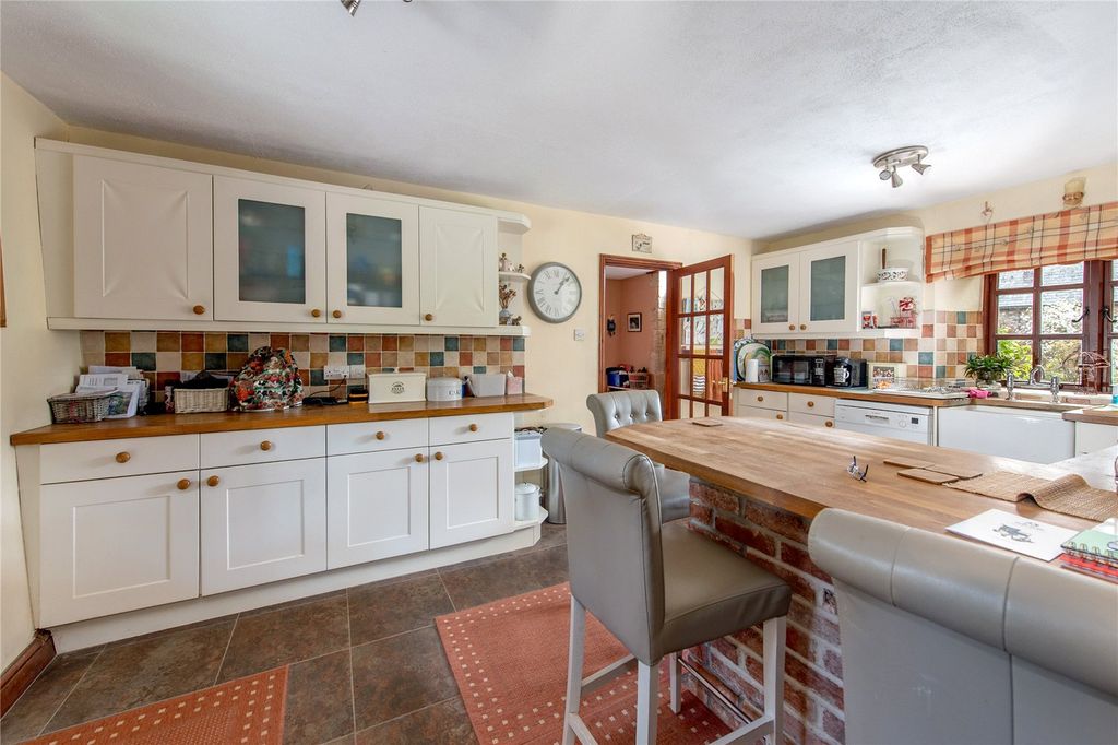 Property photo 3 of 27 Picture No. 05
