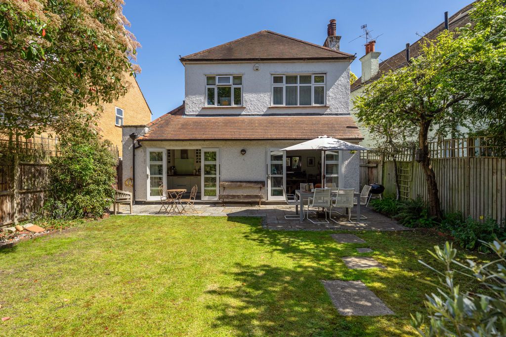 Property photo 1 of 17