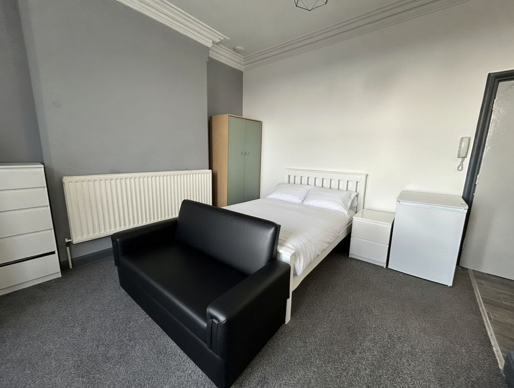 Property photo 2 of 8 Photo 8