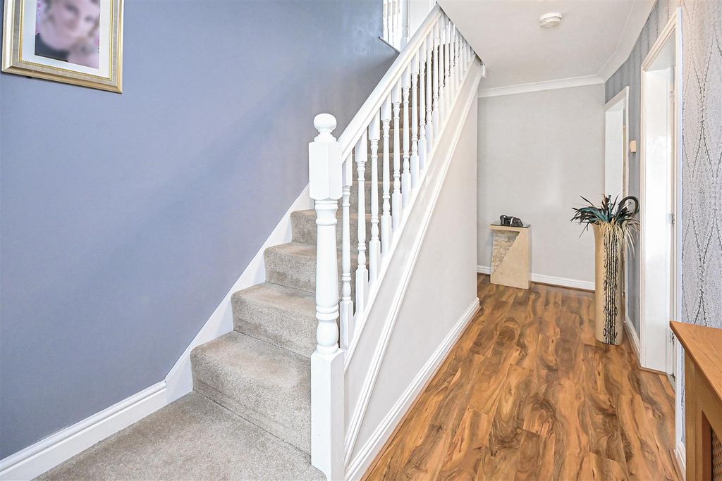 Property photo 2 of 42 3 Crompton Way Entrance (2).Jpg