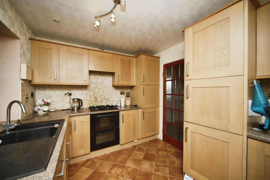 Property photo 3 of 20