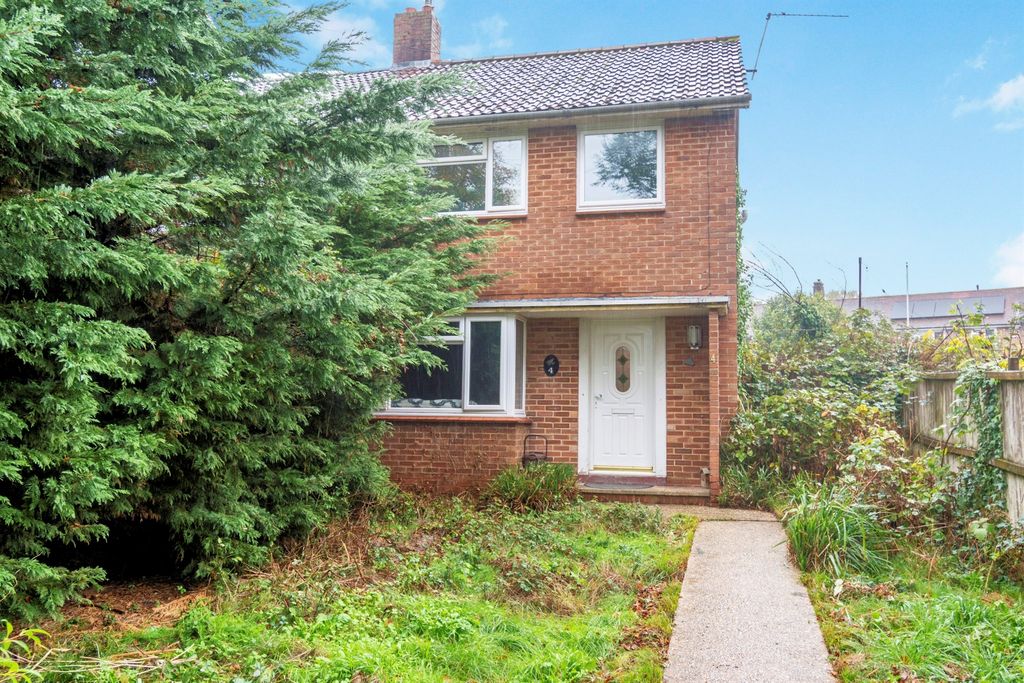 Property photo 1 of 28