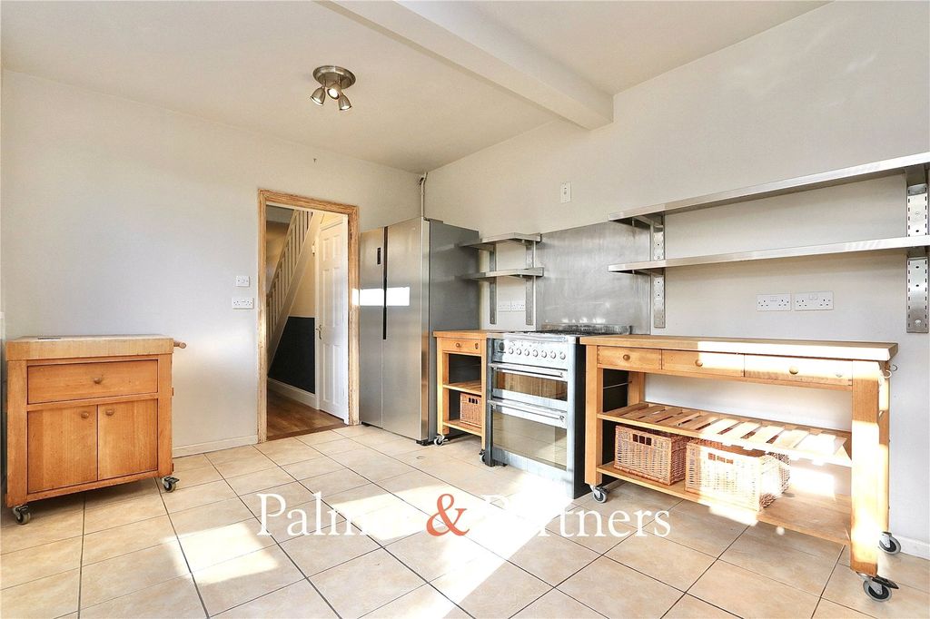 Property photo 3 of 28 Picture No. 08