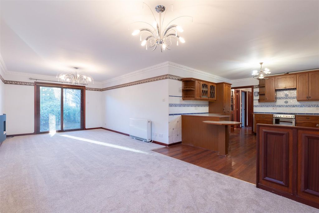 Property photo 2 of 27 4F8A4833.Jpg