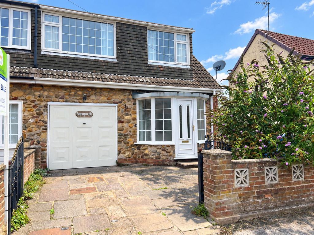 Property photo 2 of 23