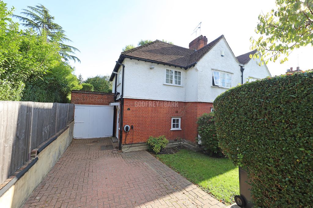 Property photo 1 of 16