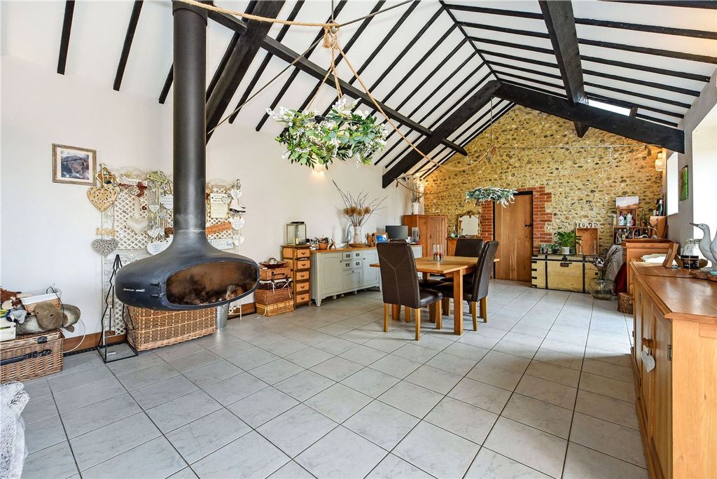 Property photo 2 of 23 Picture No. 10