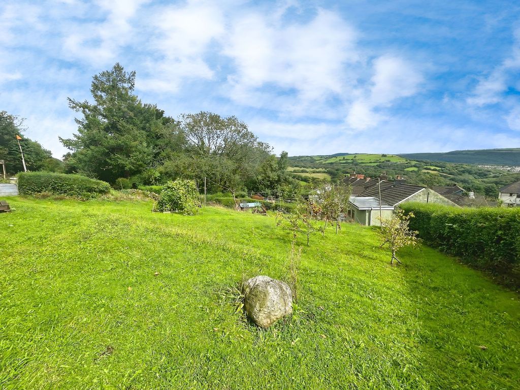 Property photo 3 of 29