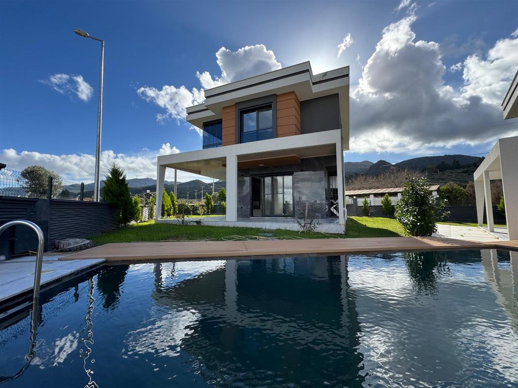 Property photo 1 of 21 Detached Kusadasi Property For Sale With Nature Views - A Modern Villa With A Large Private Pool