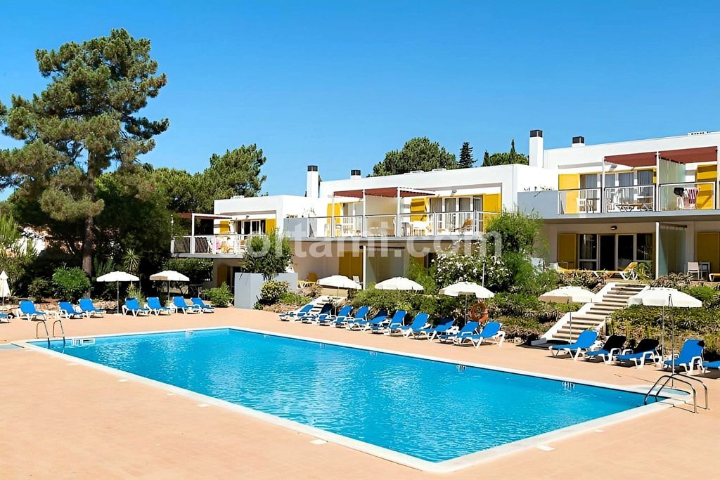 Property photo 1 of 32