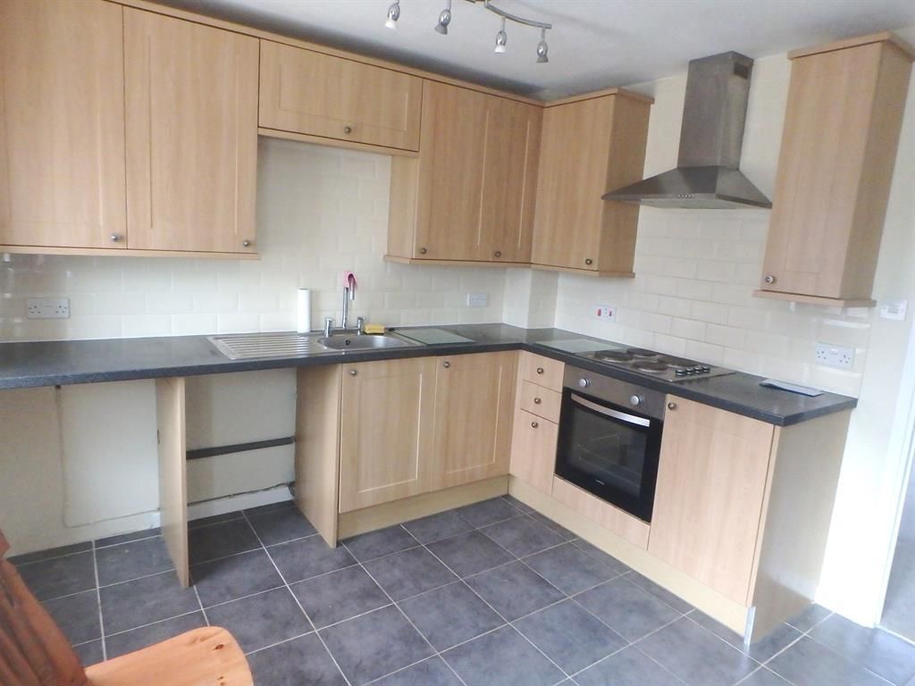 Property photo 3 of 10 Kitchen Breakfast Room