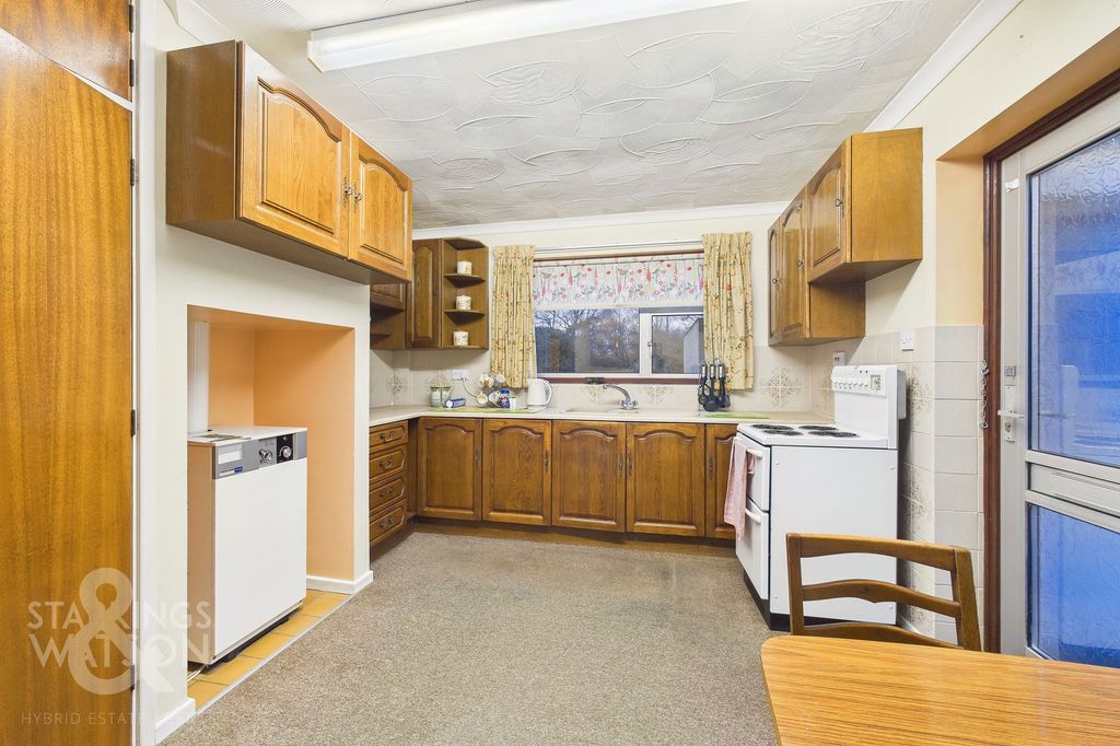 Property photo 3 of 22