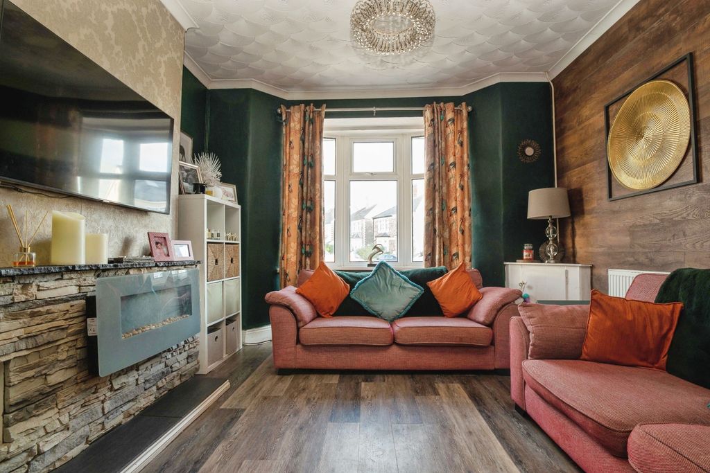 Property photo 3 of 15