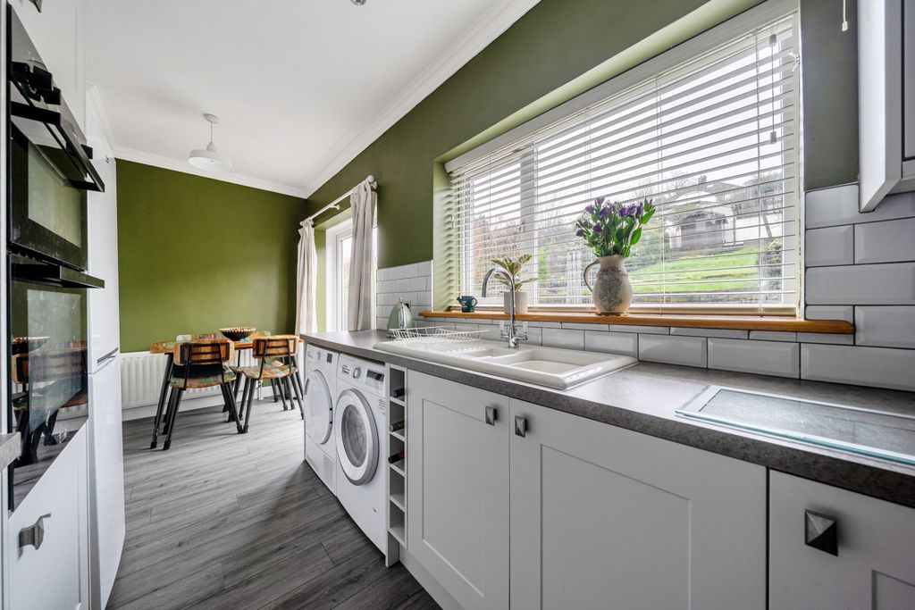 Property photo 3 of 20 Kitchen Diner