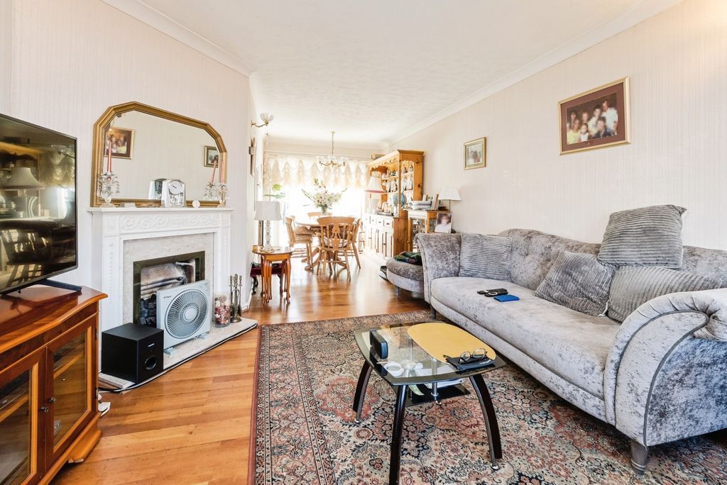 Property photo 2 of 23 Pbox-Img.Jpg