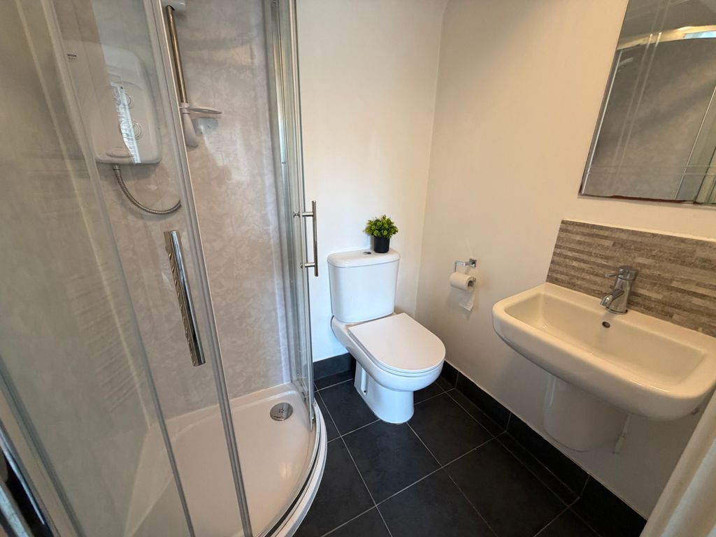 Property photo 3 of 4 Image (13)