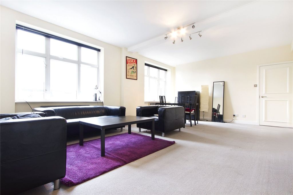 Property photo 2 of 8 Reception Room