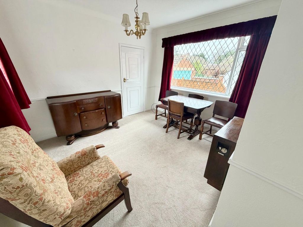 Property photo 3 of 12 Dining Area