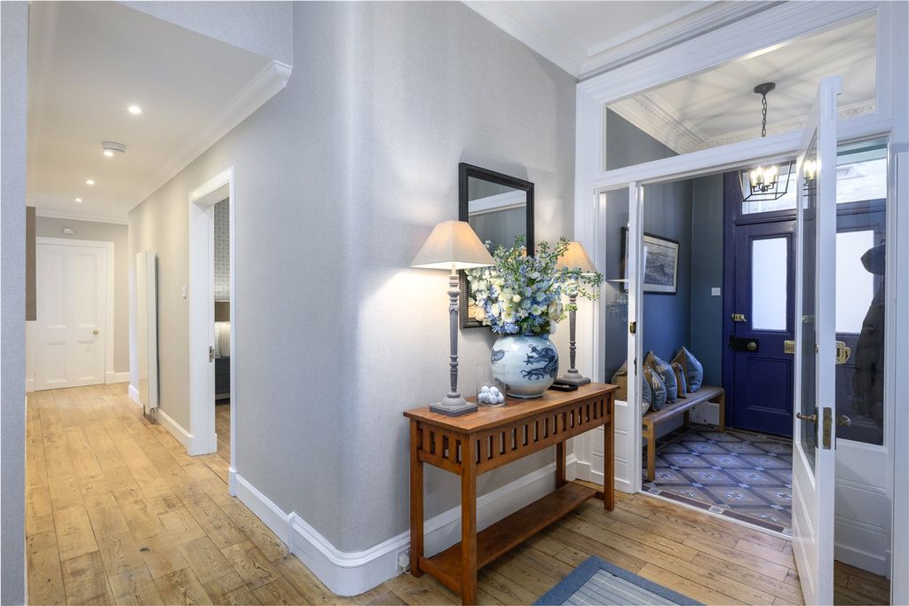 Property photo 3 of 22 Hall