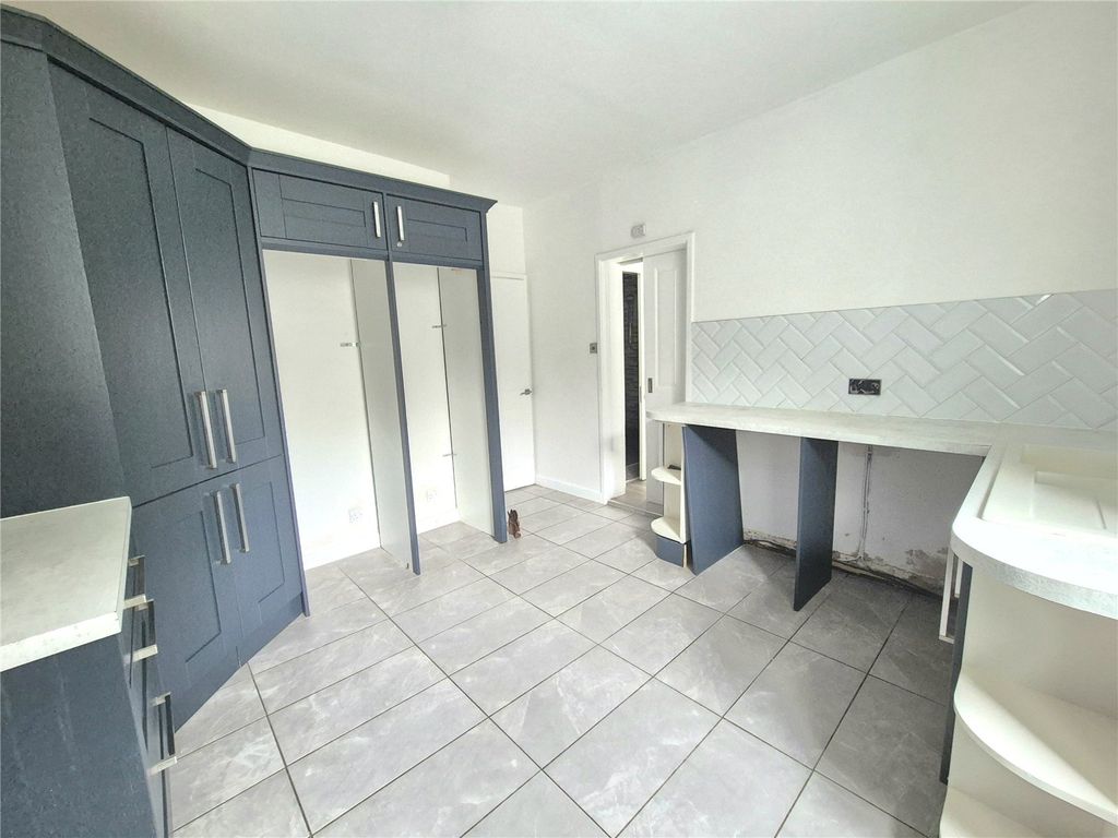 Property photo 3 of 17 Picture No. 28