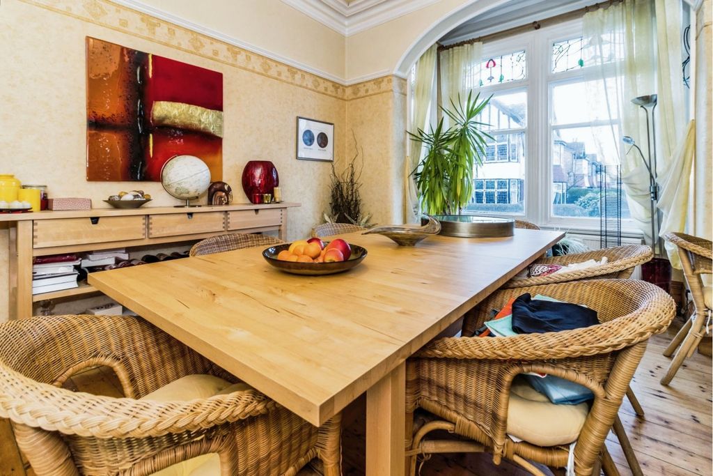 Property photo 2 of 29 Dining Room