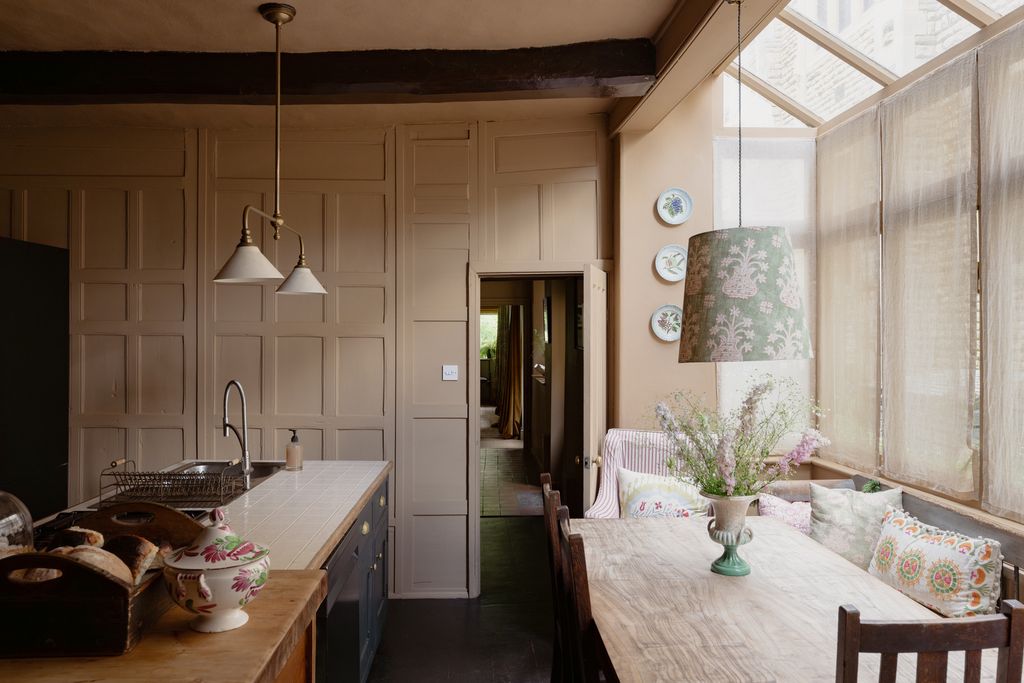 Property photo 3 of 34 295482 - 10 Barn Hill, Stamford-16.Jpg
