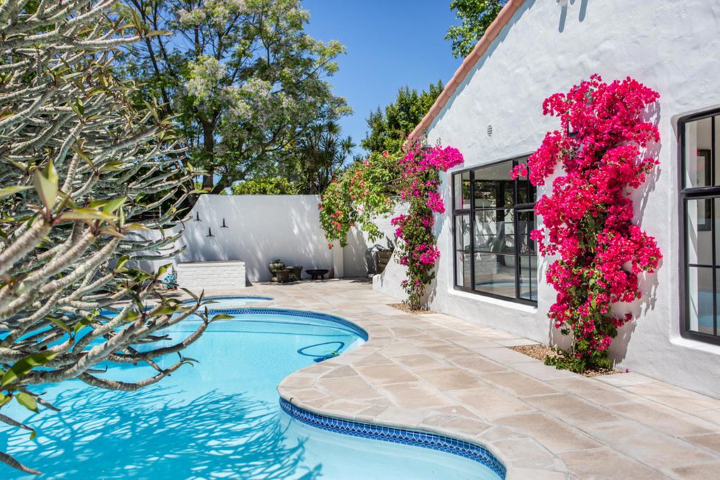 Property photo 2 of 67 Kw1734322