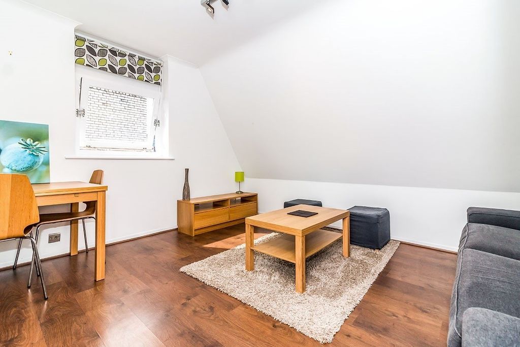 Property photo 2 of 9 Picture No. 08