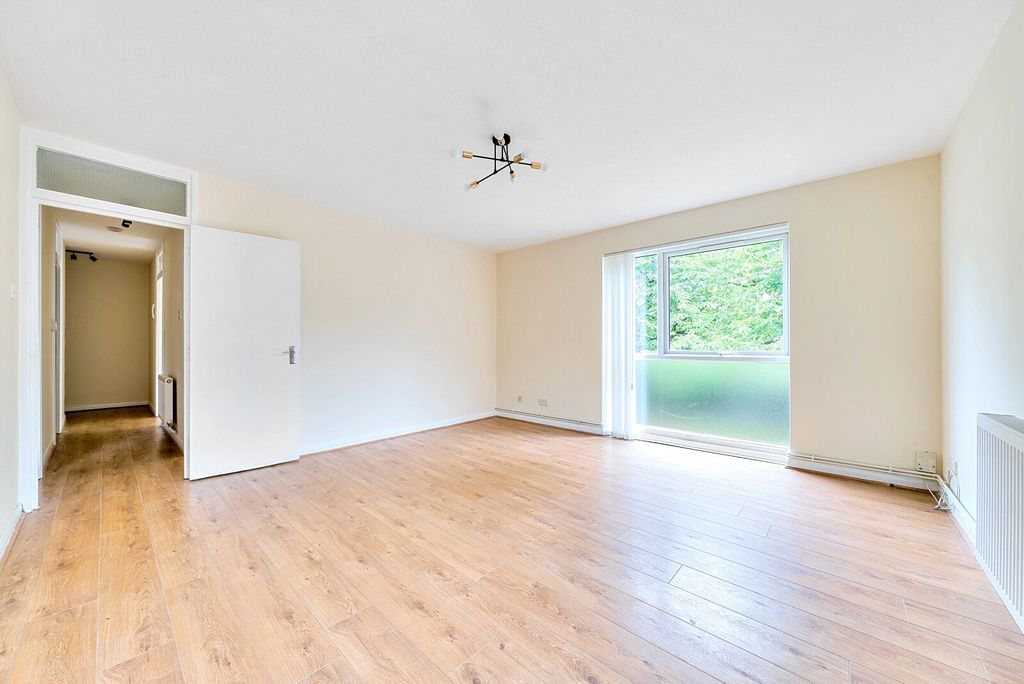 Property photo 2 of 10 Living Room