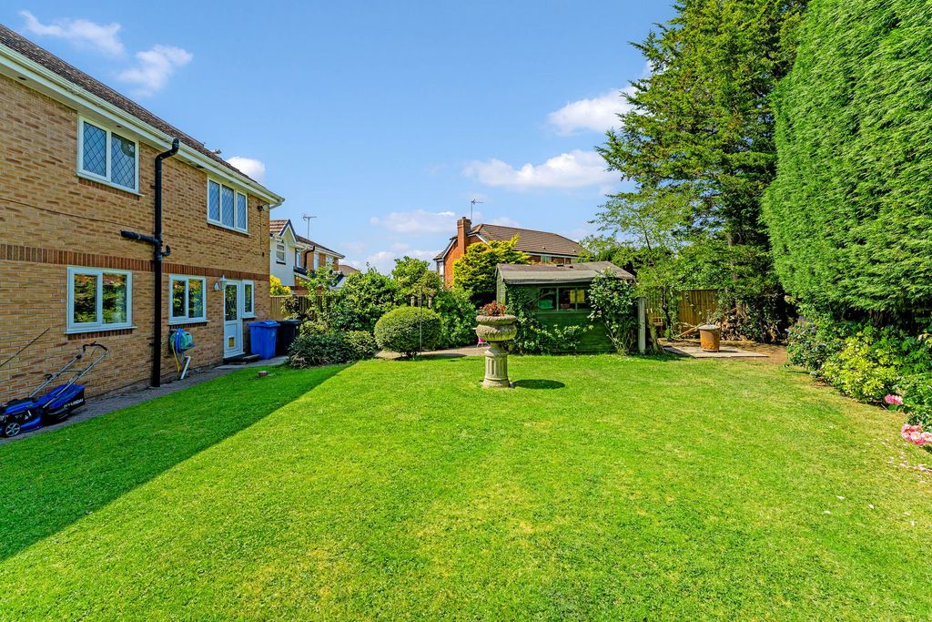 Property photo 2 of 39